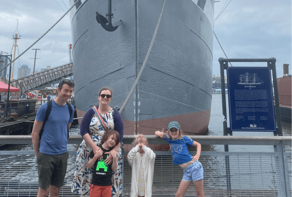 Mini Quest : Family-Friendly Scavenger Hunt